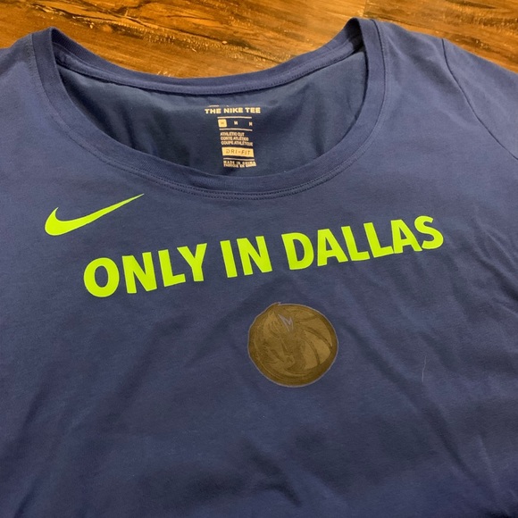 Nike Dallas Mavericks T-Shirt - Picture 3 of 4